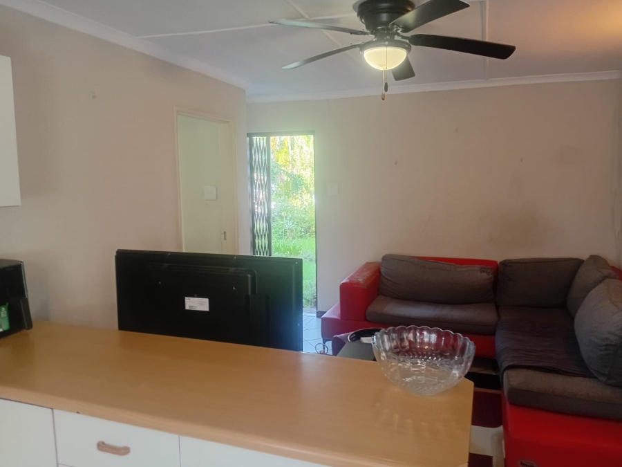 To Let 2 Bedroom Property for Rent in Beacon Bay North Eastern Cape